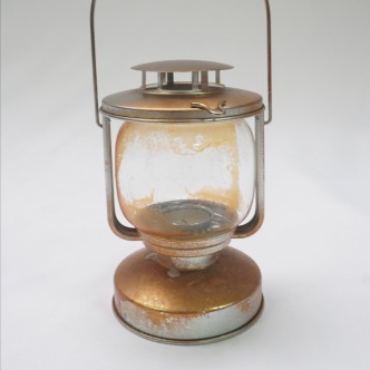 Vintage Kerosene Lamp (Aged)